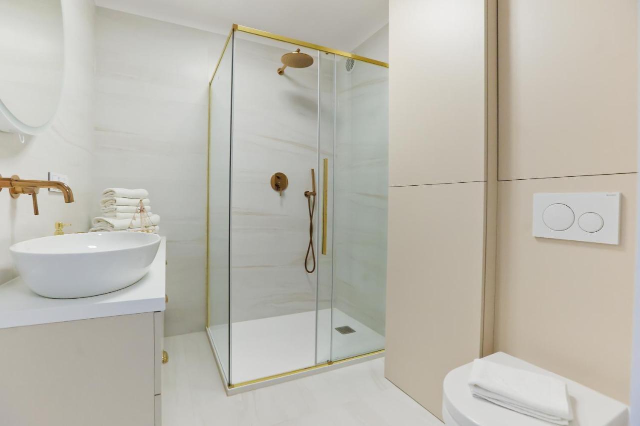 M&K Apartamenty Sailors Golden Yacht, Gdansk - Wyspa Sobieszewska 外观 照片
