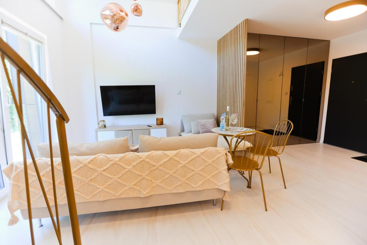 M&K Apartamenty Sailors Golden Yacht, Gdansk - Wyspa Sobieszewska 外观 照片